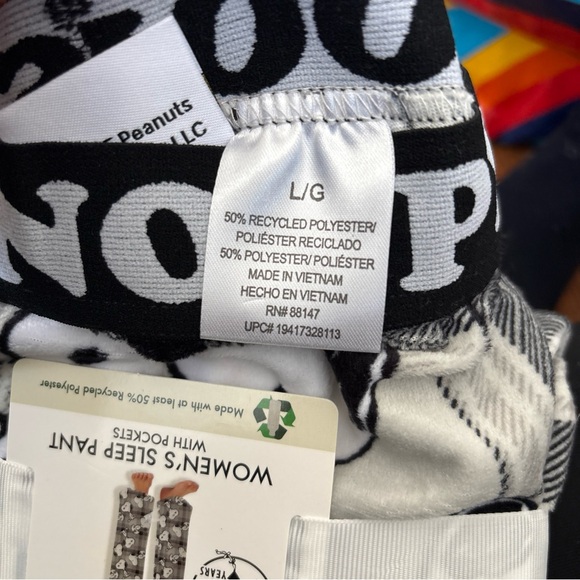 Peanuts Snoopy Women’s Sleep Pants With Pockets Size L 12/14 New With Tags - Picture 5 of 7